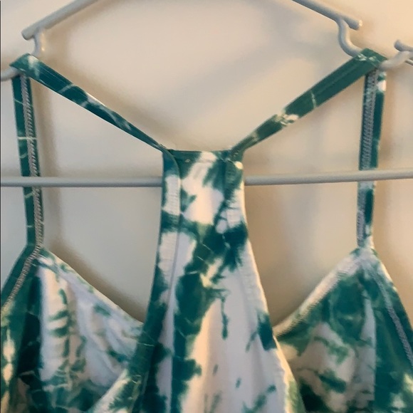 YOGA Brand Tie Dye Tank Top Size Small🦋 - Picture 6 of 7